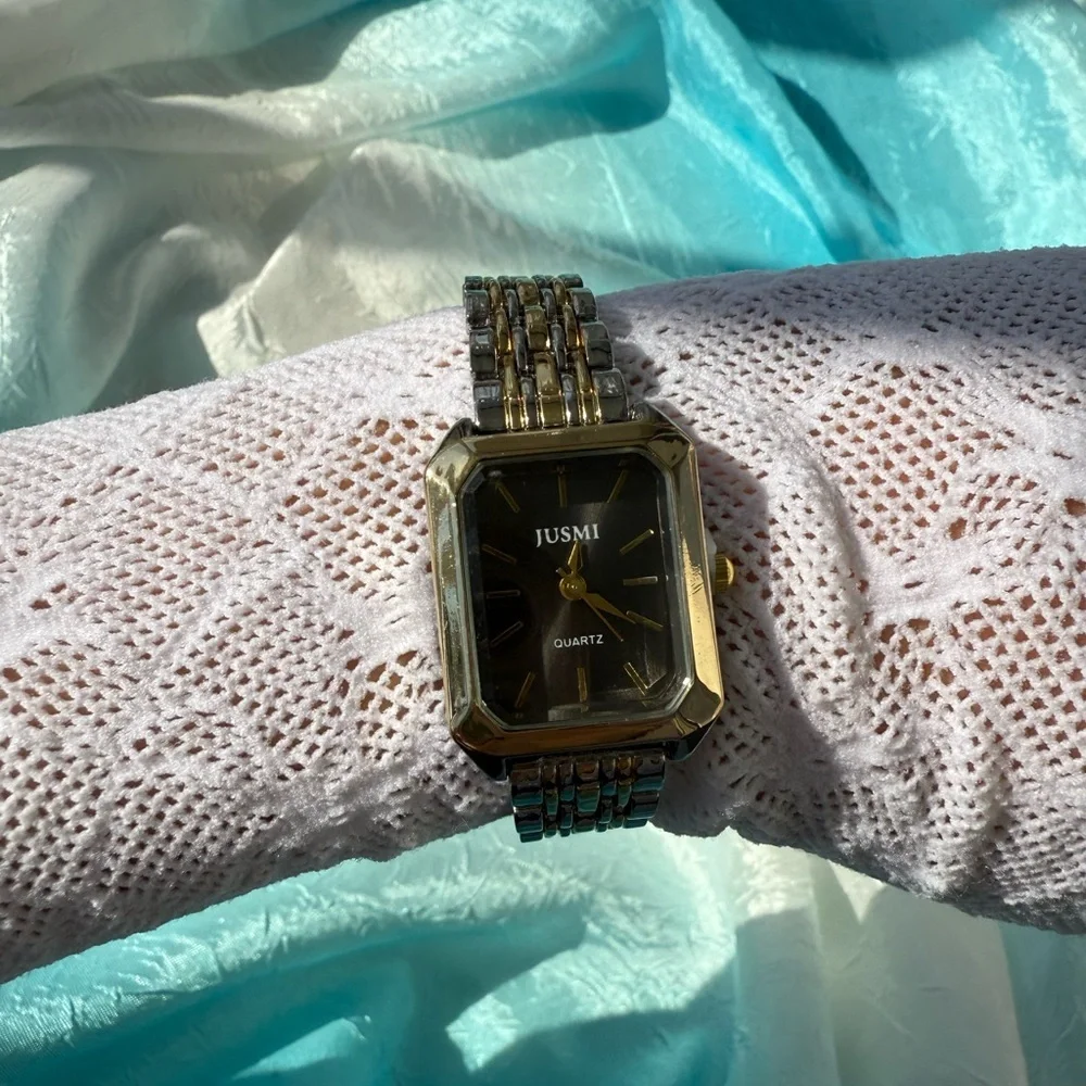 Brand NEW  Watch – Black Dial QUARTZ